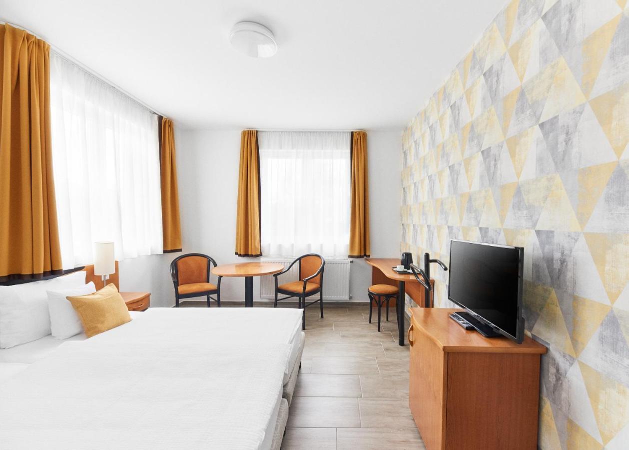 Lorelei Pension Adults Only Gyenesdiás Exterior foto
