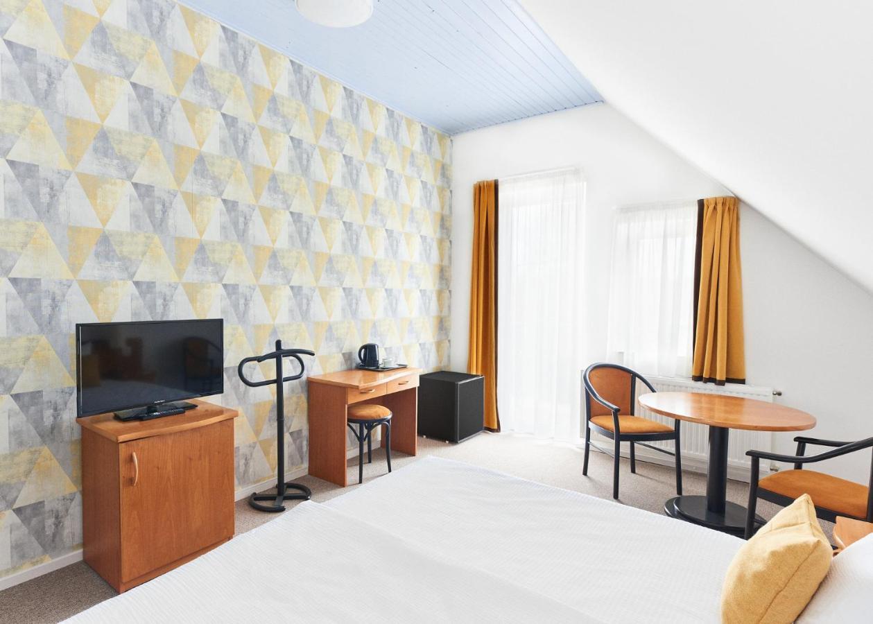 Lorelei Pension Adults Only Gyenesdiás Exterior foto