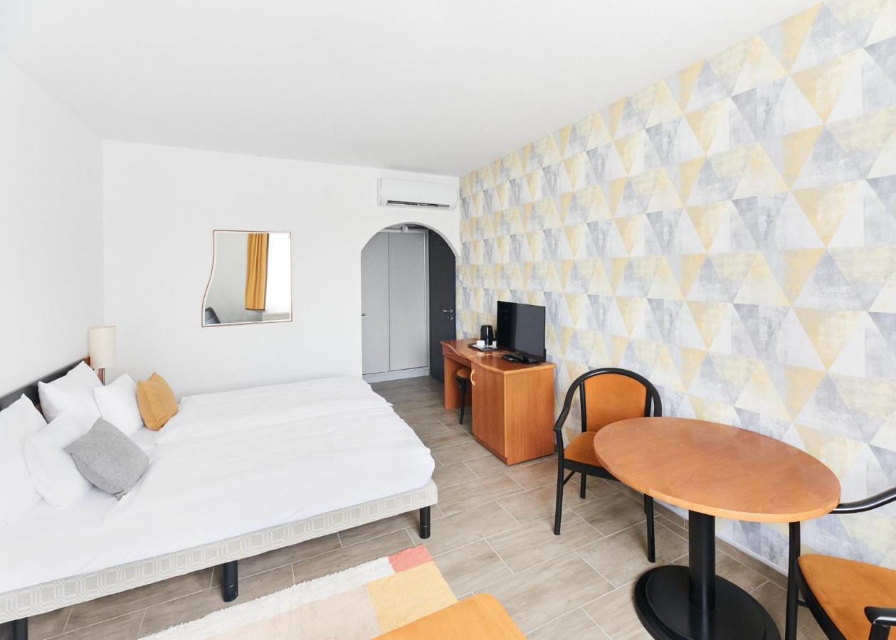 Lorelei Pension Adults Only Gyenesdiás Exterior foto