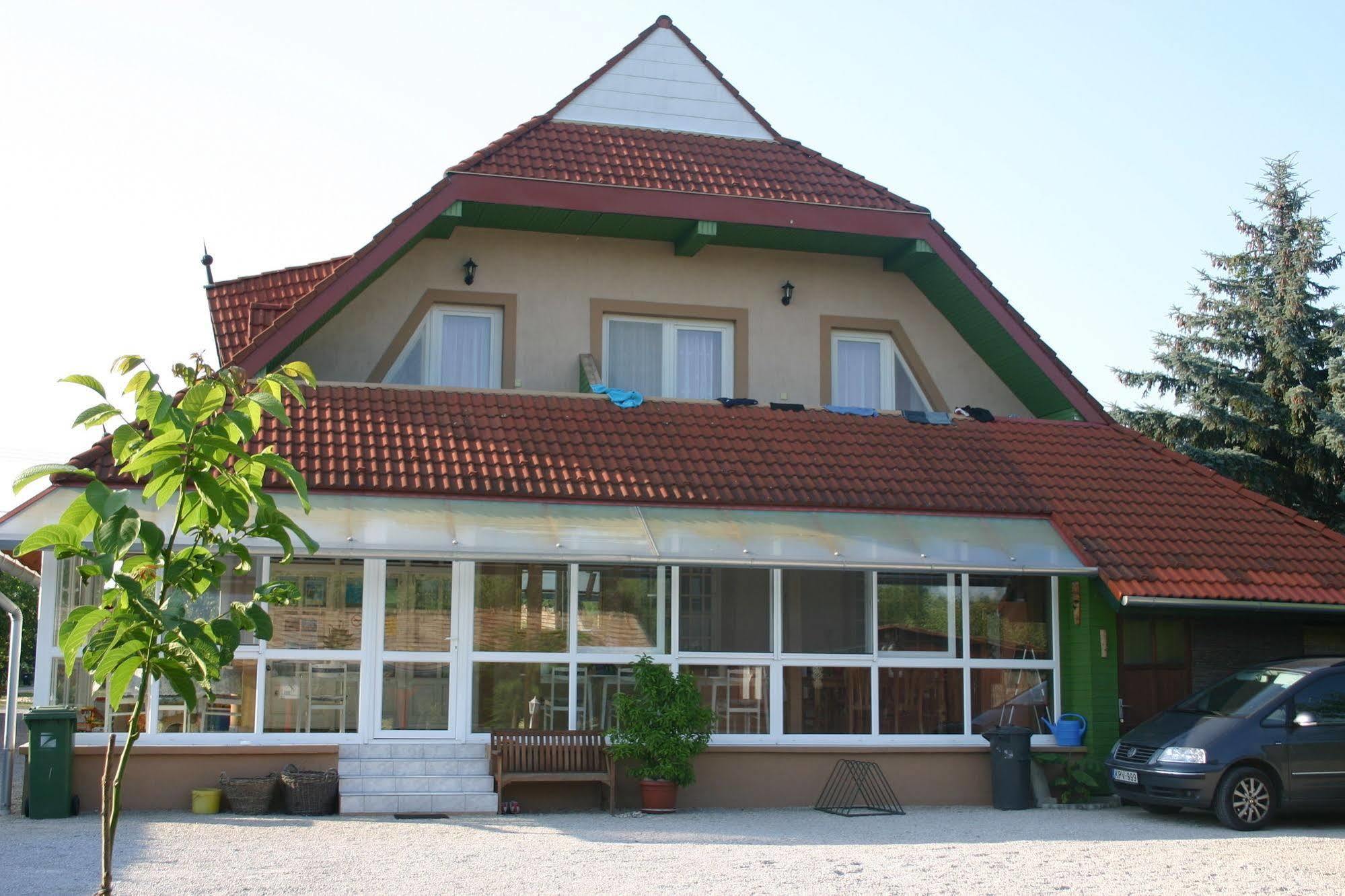 Lorelei Pension Adults Only Gyenesdiás Exterior foto