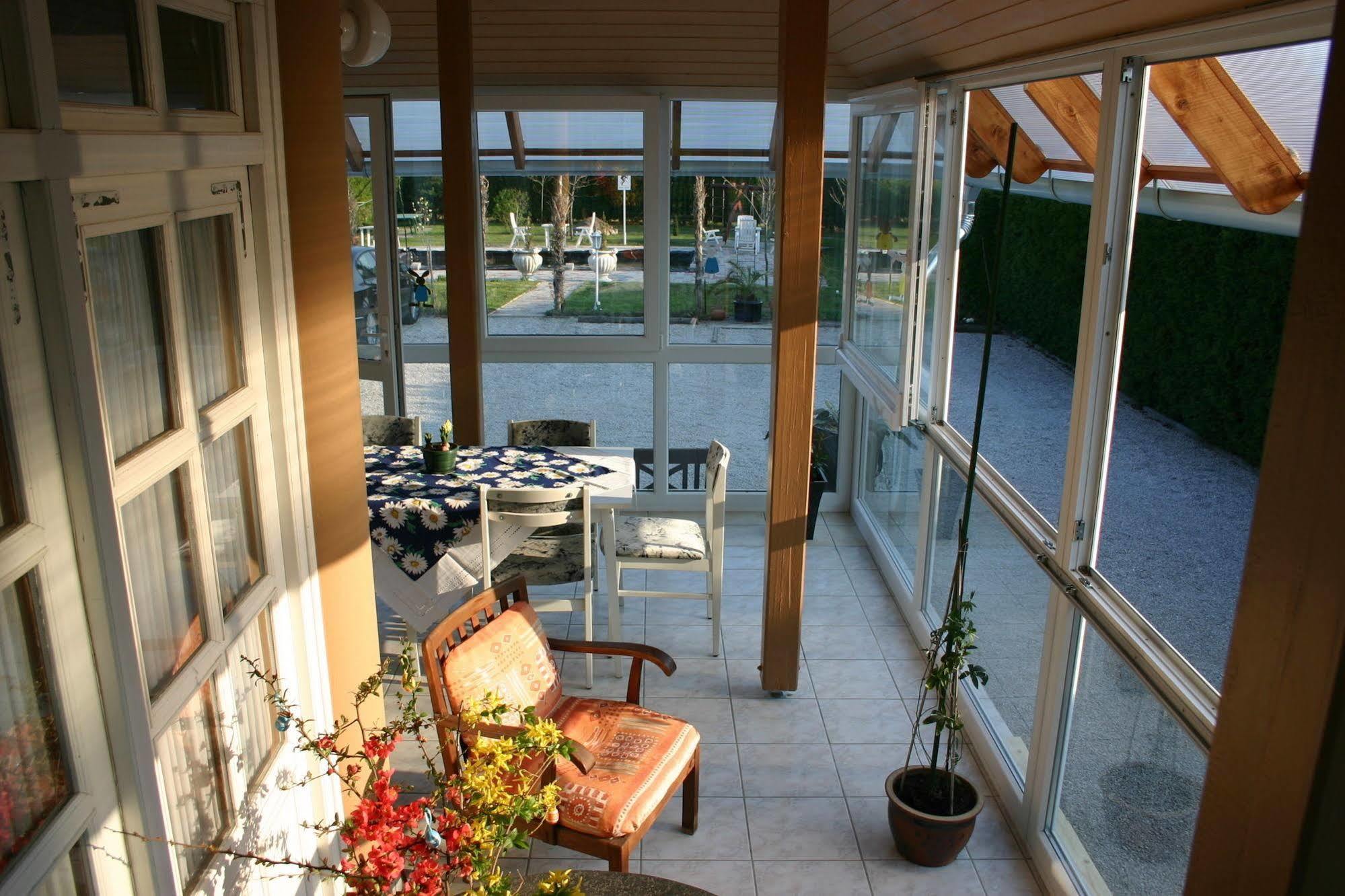 Lorelei Pension Adults Only Gyenesdiás Exterior foto